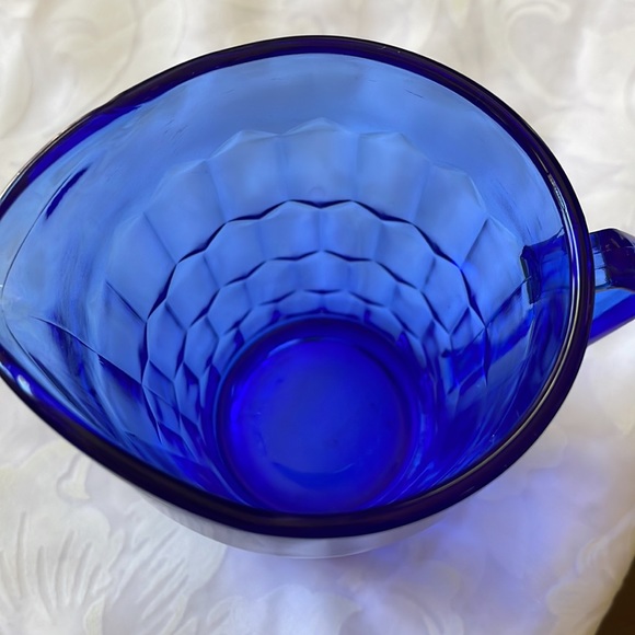VTG Shirley Temple 1930s Depression Cobalt Blue Glass small Pitcher Creamer - Picture 5 of 8
